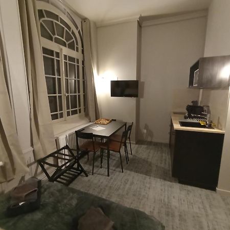 Le 12 Wifi Neuf App 01 Daire Saint-Etienne  Dış mekan fotoğraf