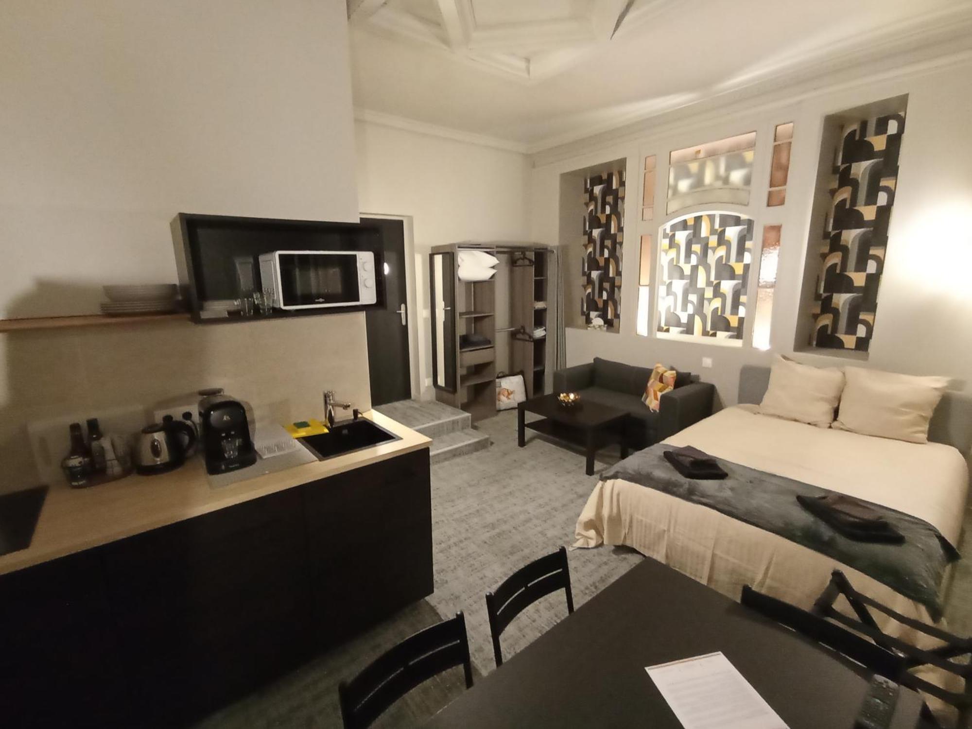 Le 12 Wifi Neuf App 01 Daire Saint-Etienne  Dış mekan fotoğraf