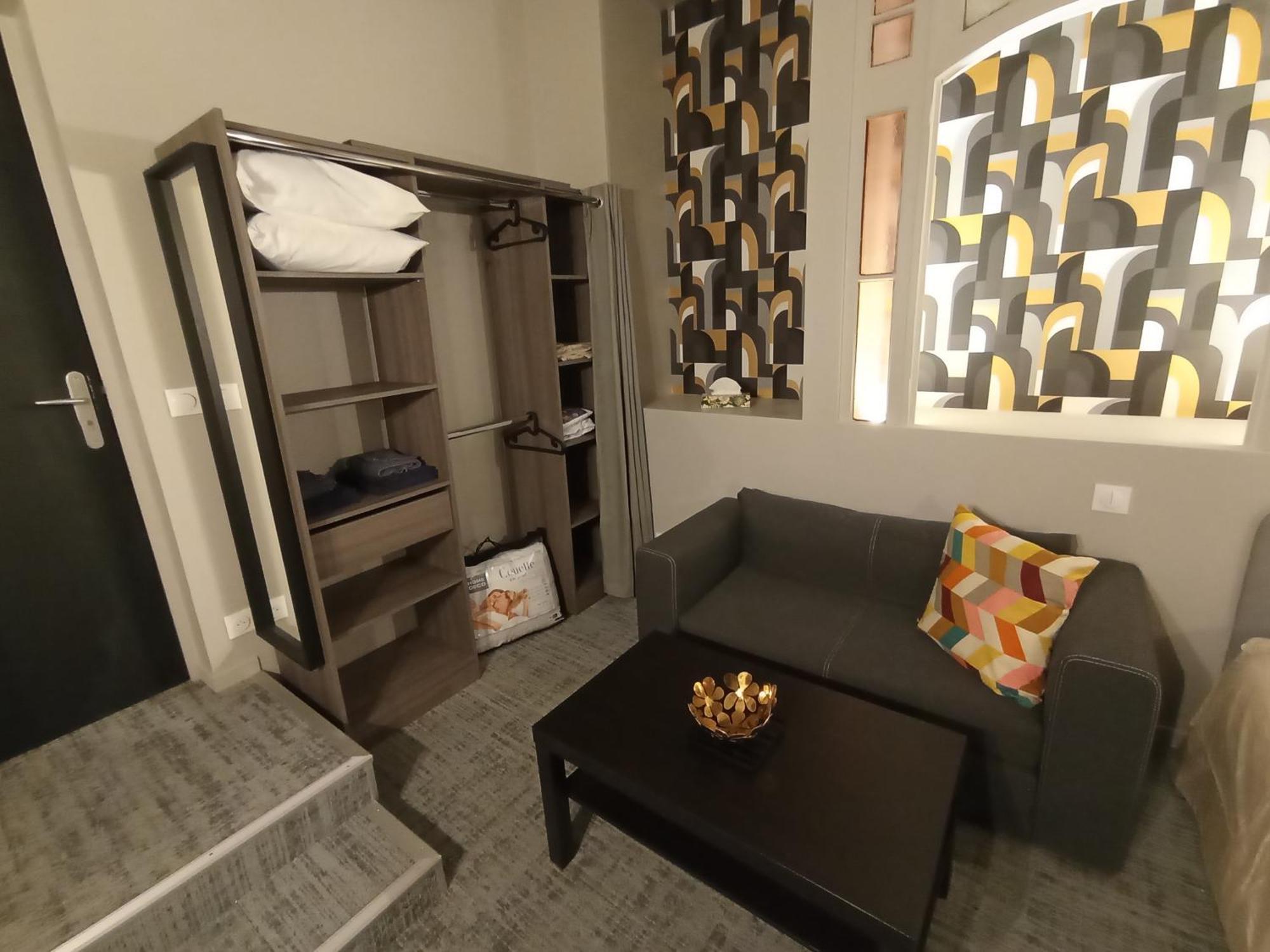 Le 12 Wifi Neuf App 01 Daire Saint-Etienne  Dış mekan fotoğraf
