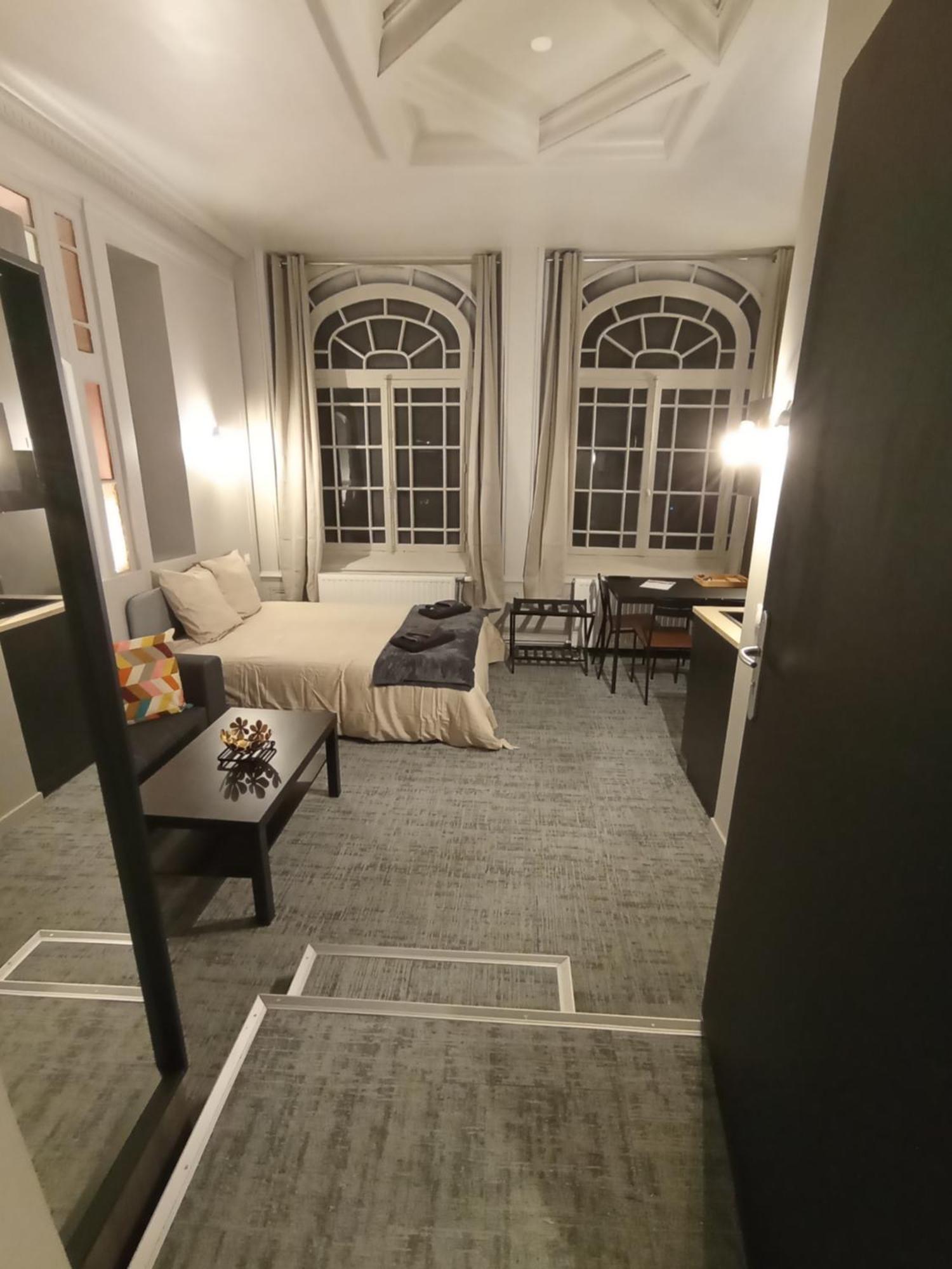 Le 12 Wifi Neuf App 01 Daire Saint-Etienne  Dış mekan fotoğraf